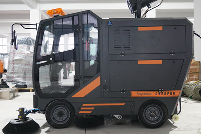 榮事達掃地機生產廠家 CAR220掃地機.jpg